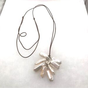 Adjustable Brown Cord Elegant Biwa Pearl Pendant Cluster Necklace